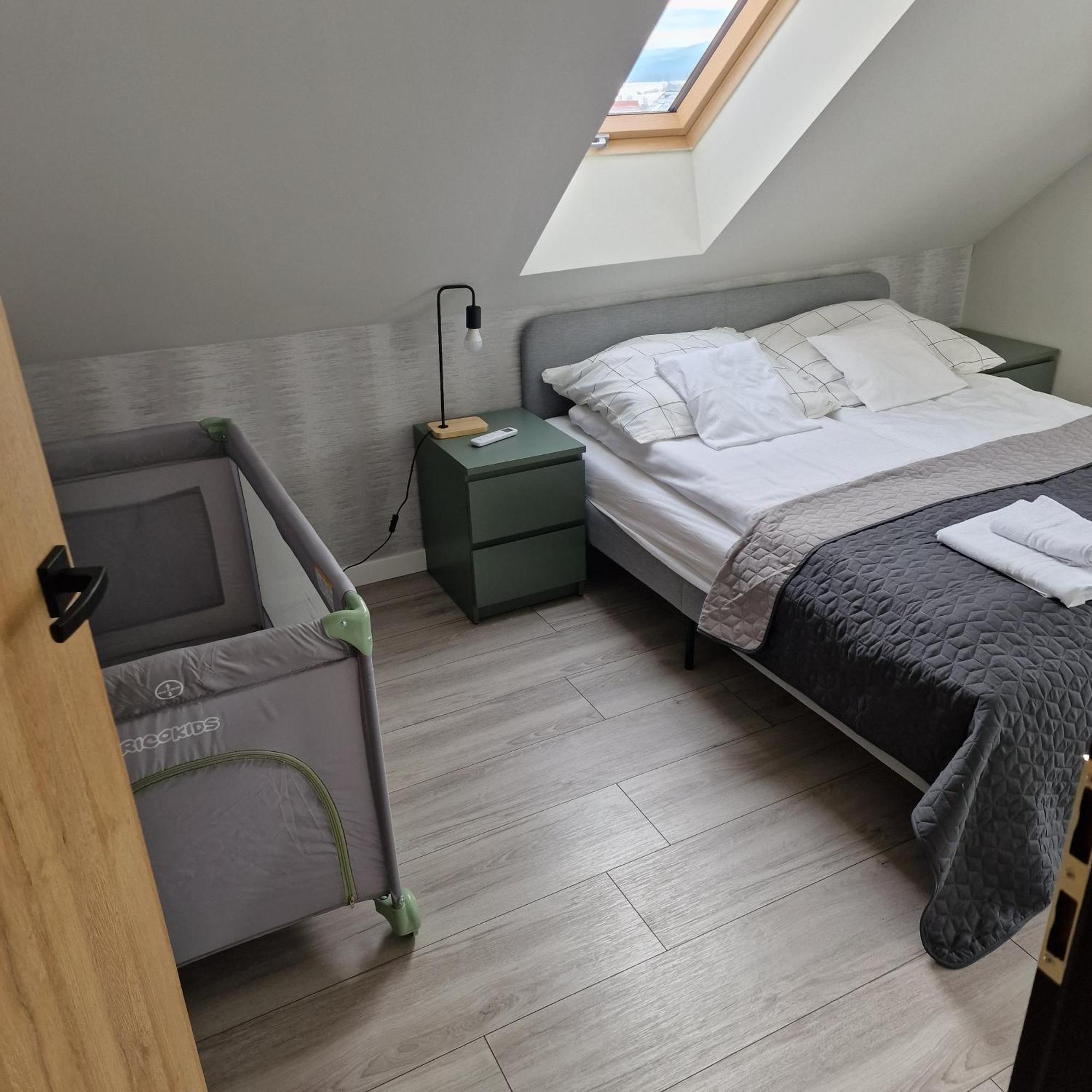 Season Klimatyzowany Dom Przy Szlaku Z Prywatnym Tarasem I Widokiem Na Gory Orlickie - Sudety Sauna&jacuzzi, Skalne *